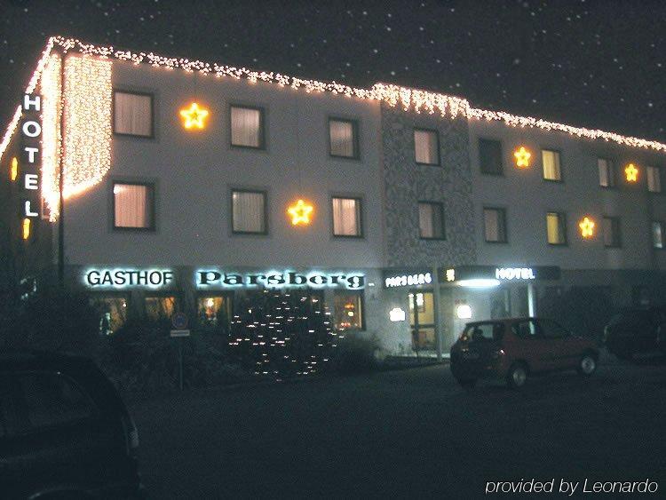 Hotel Parsberg Puchheim Exterior photo