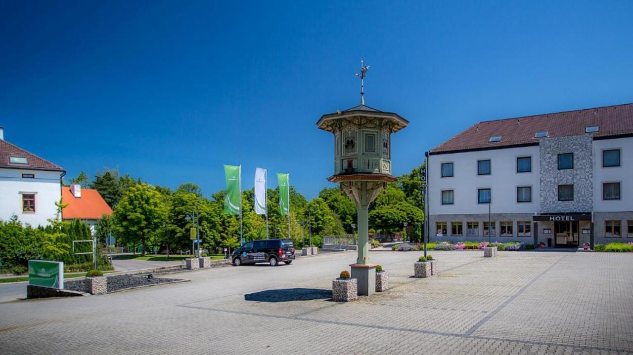 Hotel Parsberg Puchheim Exterior photo